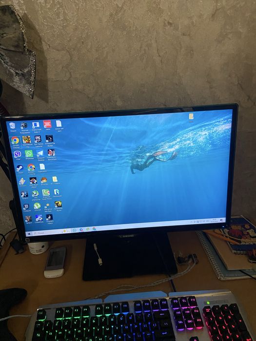 Монітор Samsung Ls24d390