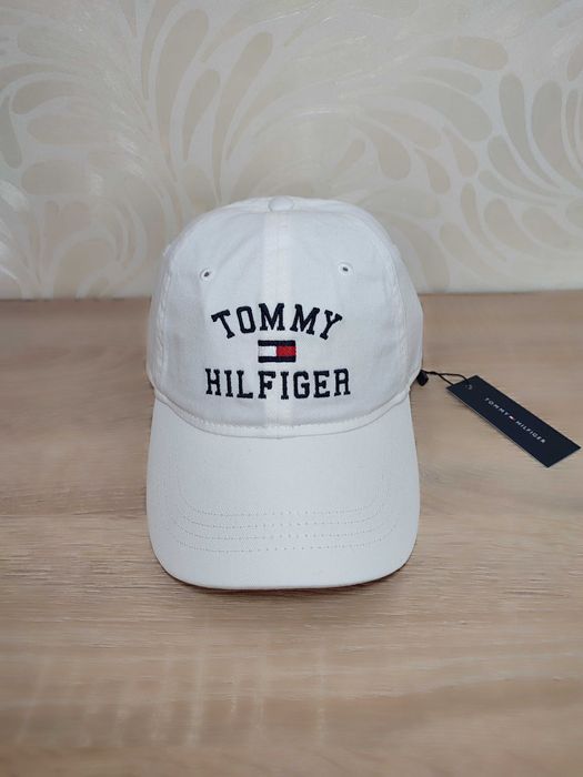 Кепка бейсболка Tommy Hilfiger біла
