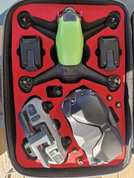 Sprzedam DJI FPV Combo | Gogle V2 | Kontroler + Motion Controller | Walizka