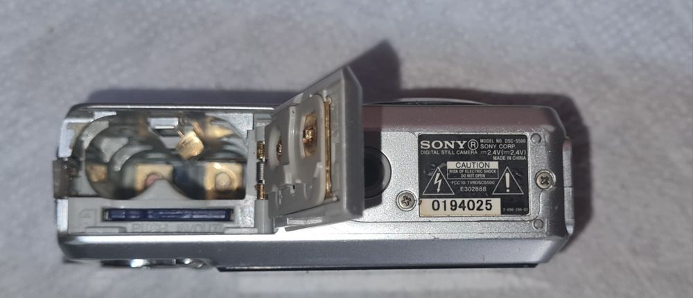 Фотоаппарат Sony Cyber-shot DSC-S500.ютуб обзор sharp, статуэтк