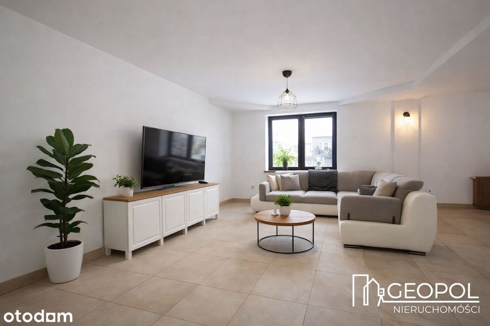 Na sprzedaż przestronny dom szeregowy w Siemianicach – 277 m²