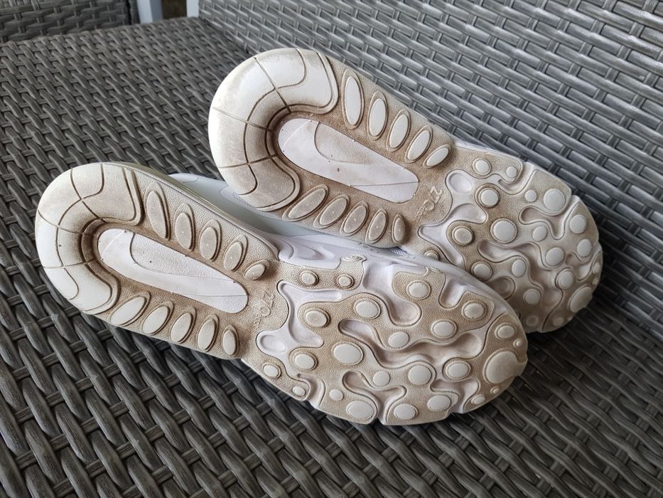 Кросівки Nike air max 270