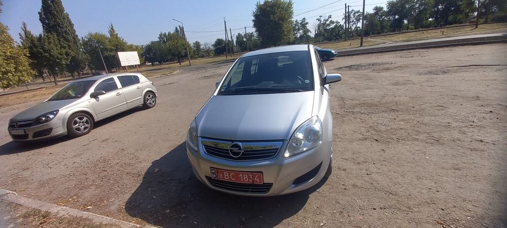 Opel Zafira B 2009
