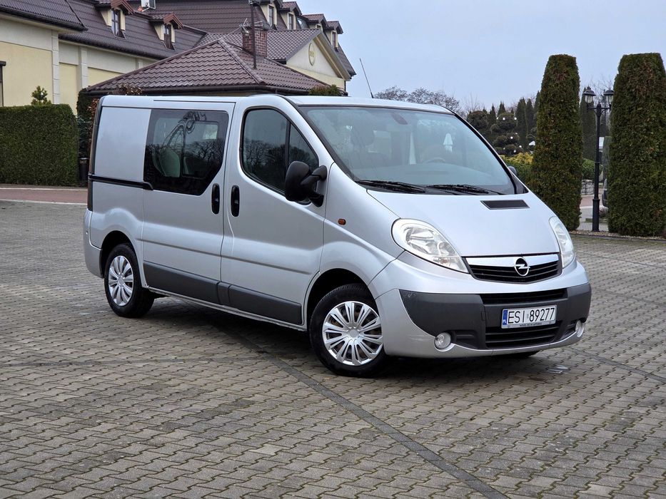 Opel VIVARO 6-osobowe ! Klimatyzacja 2.5 CDTI