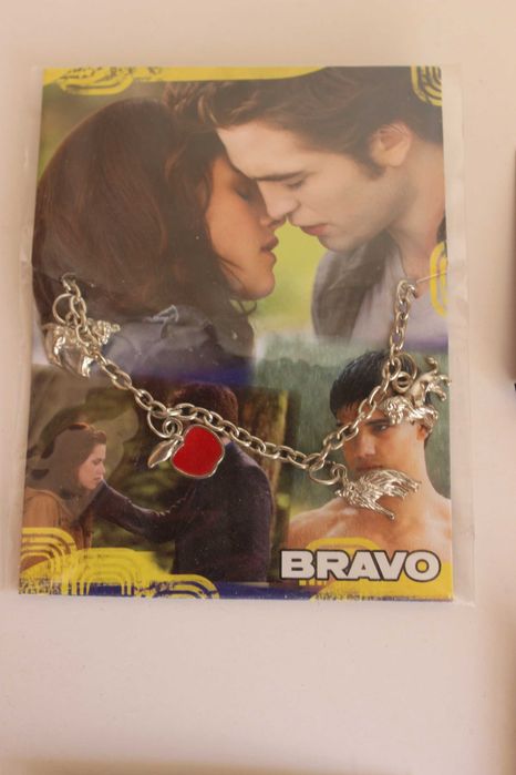 7 colares de fantasia, novos na embalagem