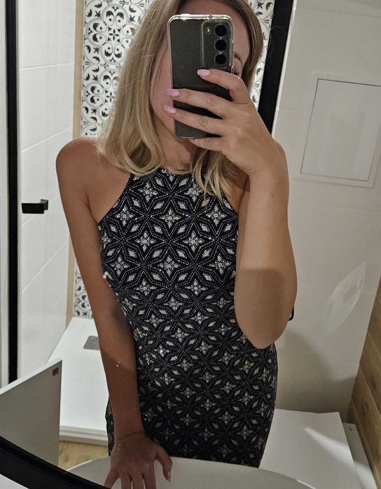 błyszcząca mini z brokatem