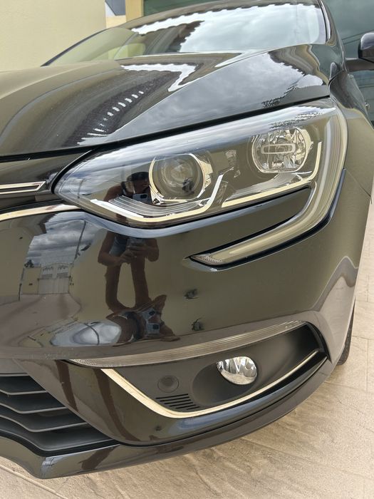 Ótica/Farol frontal Renault Megane