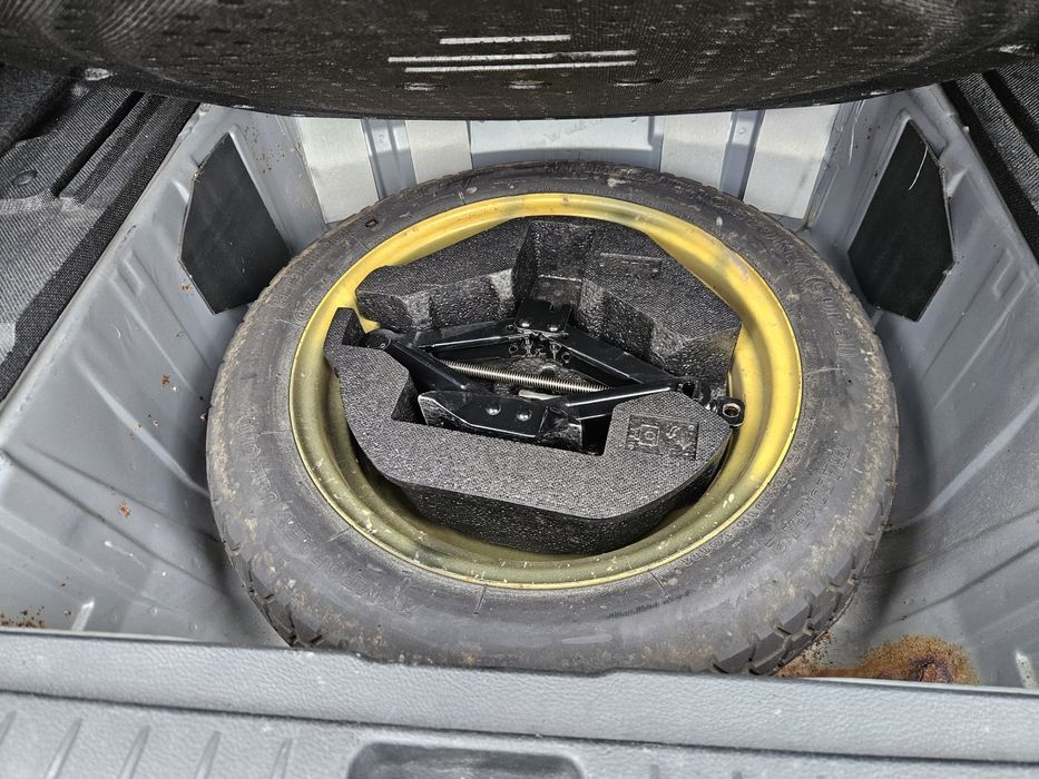 Subaru Outback 2004 рік 2.0 бензин 4×4 для військових в Україні