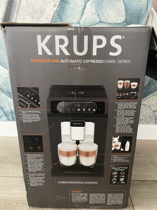 Ekspres ciśnieniowy krups EA895