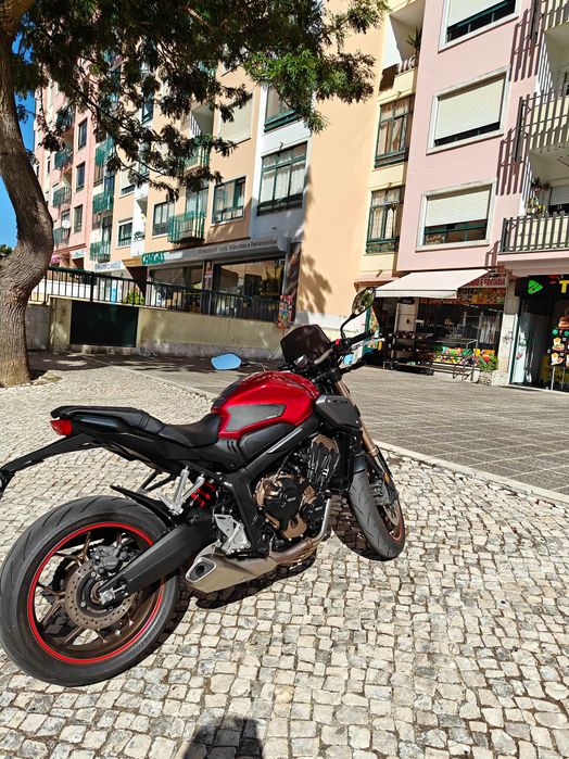 Honda CB650R com motor novo!