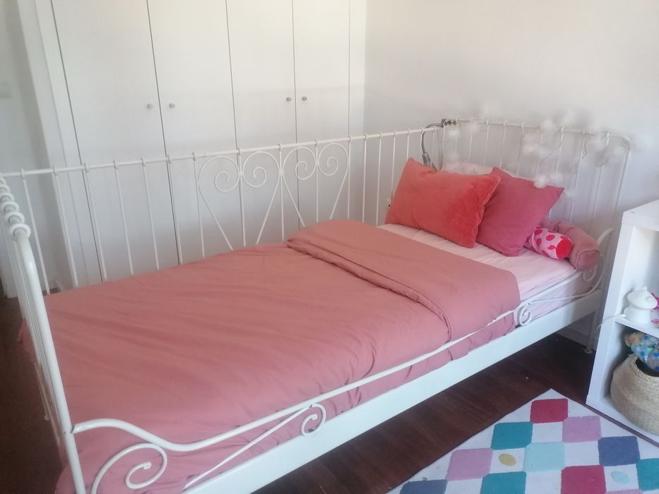 Cama , colchao e estrado ikea 90x200