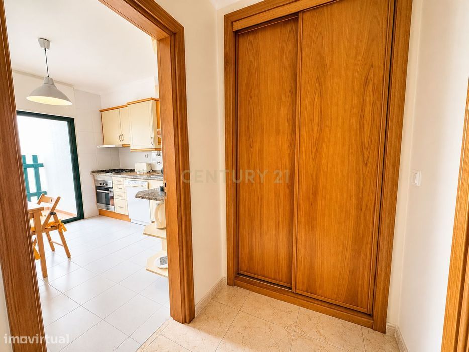 T2 Mobilado com Piscina e Vista Mar | Ericeira