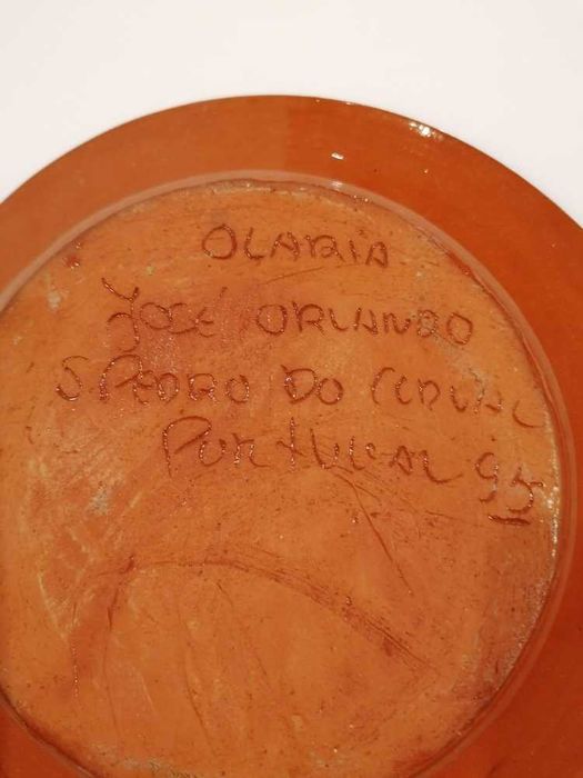 Prato em cerâmica da Olaria de José Orlando