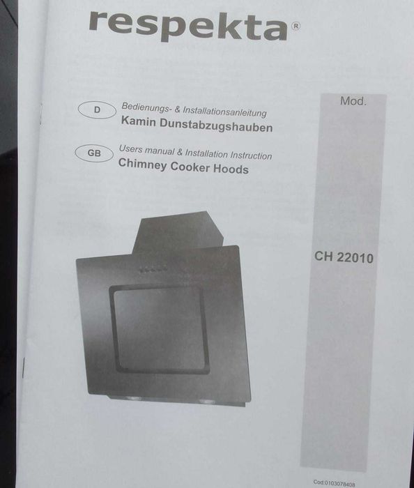 Czarny nowy okap kuchenny firmy respekta