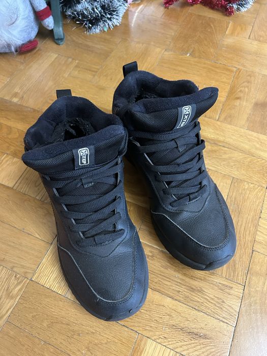 Зимові кросівки для хлопчика