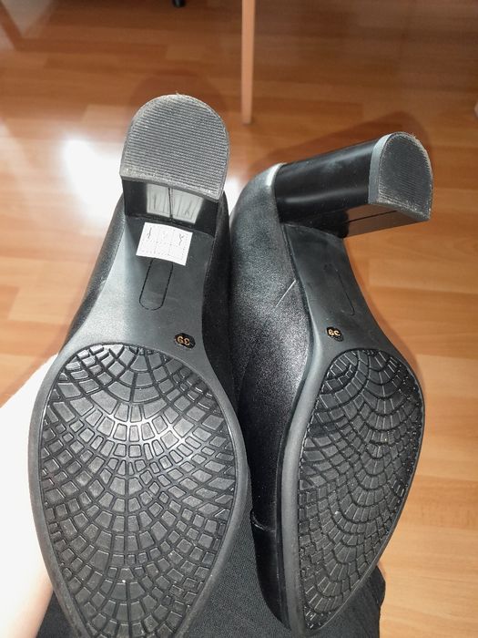 Buty rozmiar 39 nowe