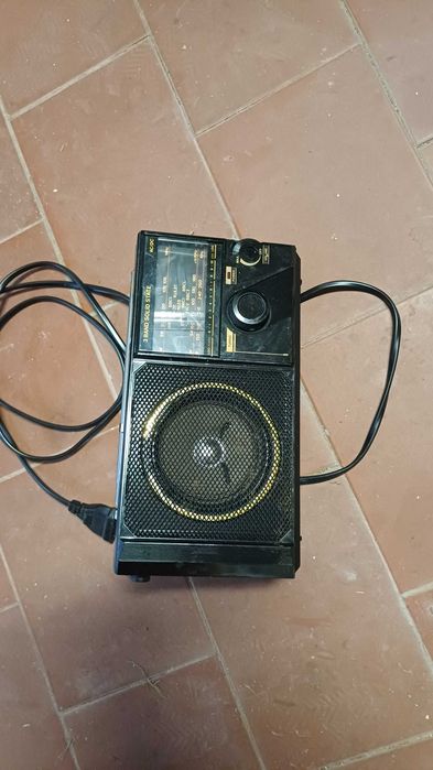 rádio portátil BUSH