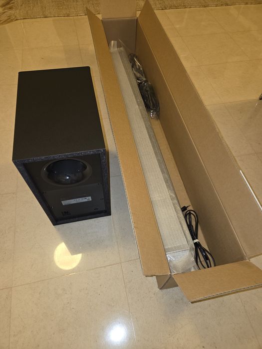 Soundbar Samsung HW-Q600B, como nova, para despachar.