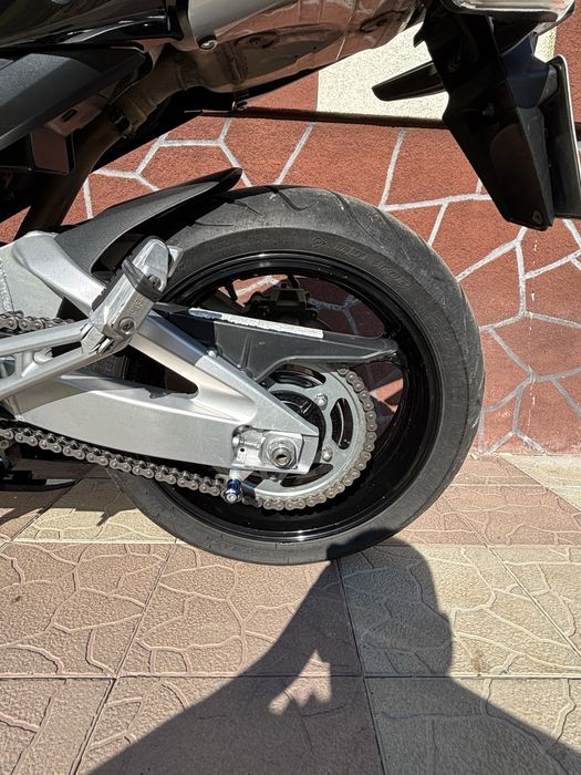 Продам мотоцикил Suzuki GSR600