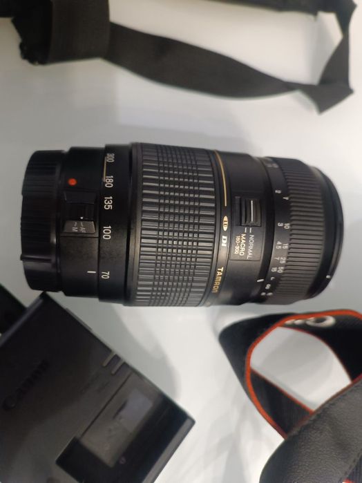 Lustrzanka cyfrowa canon EOS 200D