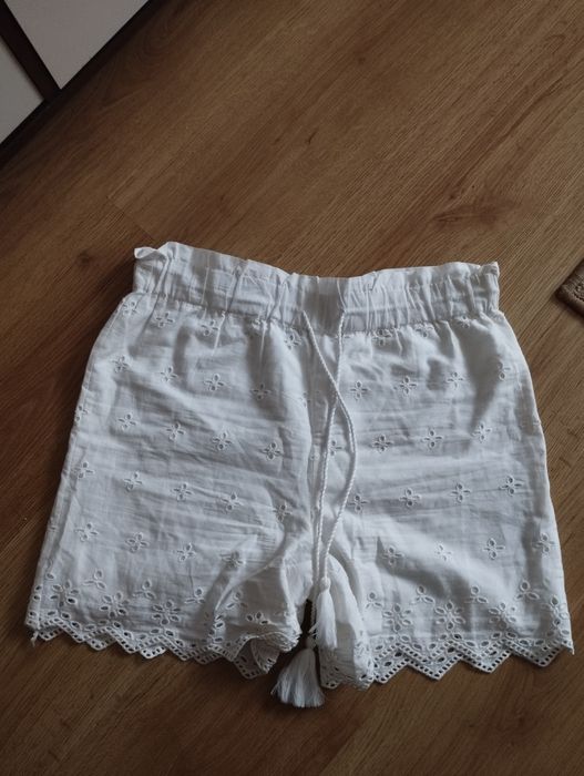 Spodenki białe damskie M