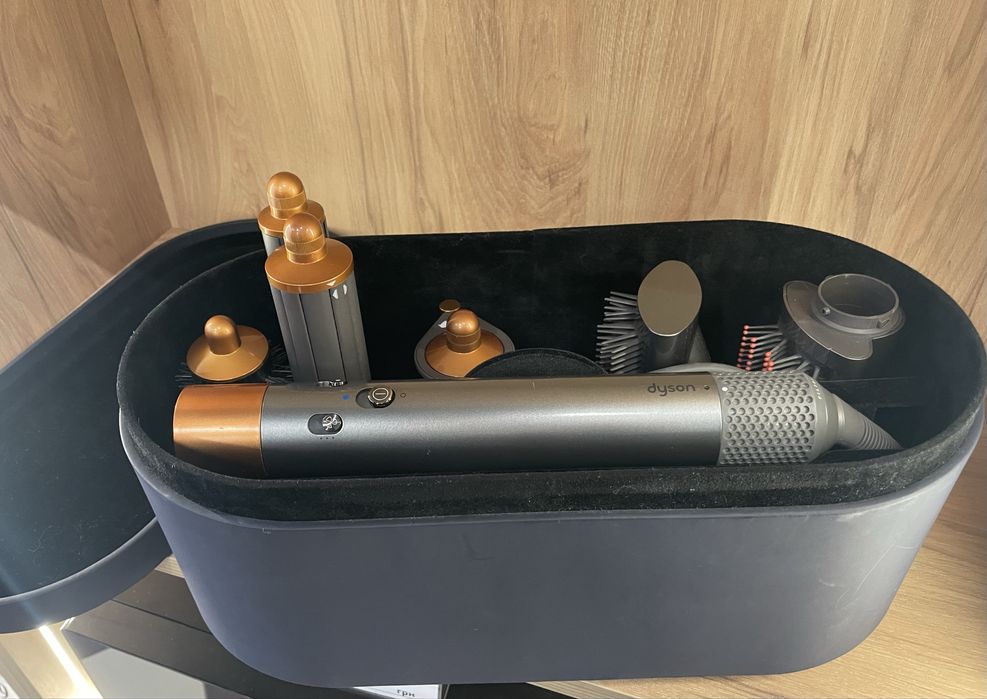 Стайлер Dyson HS05