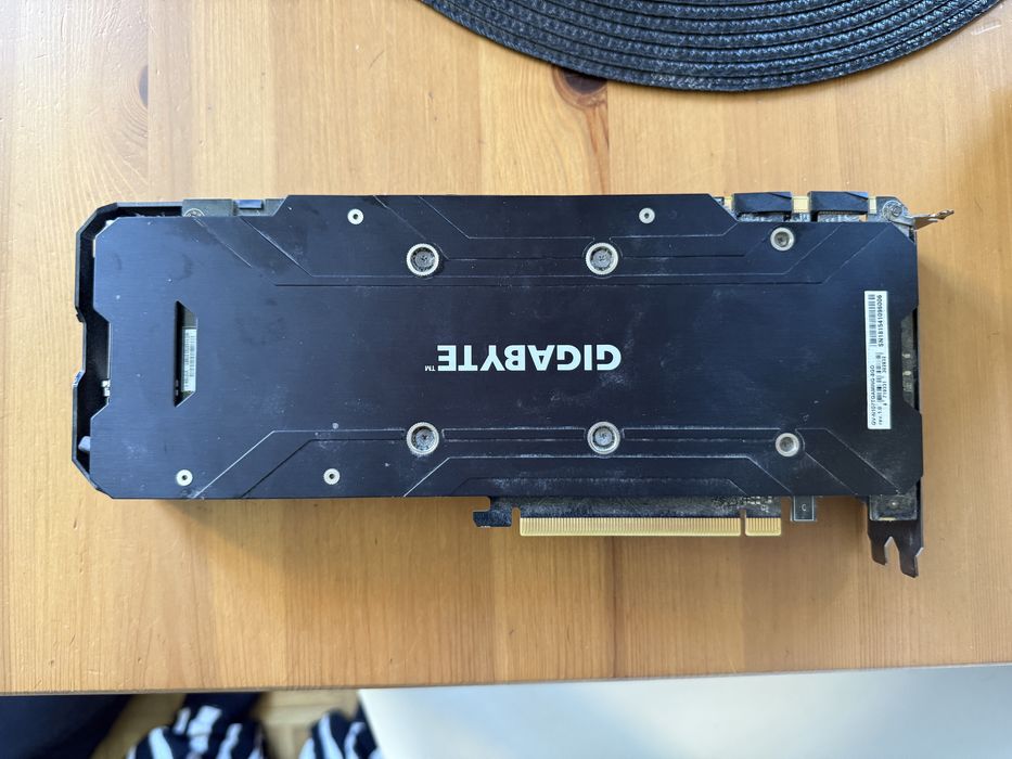Karta graficzna gtx 1070 ti gigabyte