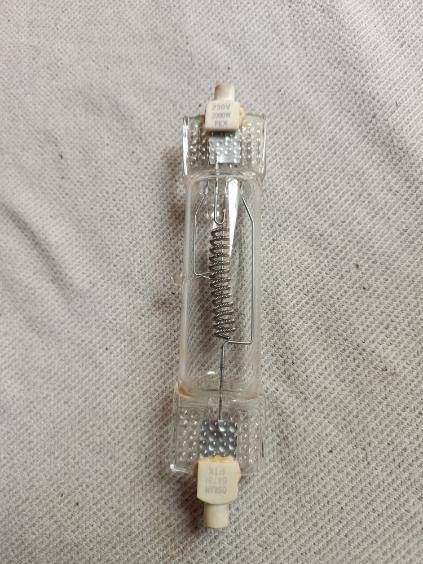 Zarowka specjalistyczna zarnik halogenowy 64781 FEX P2/27 2000W 230V RX7 S-21