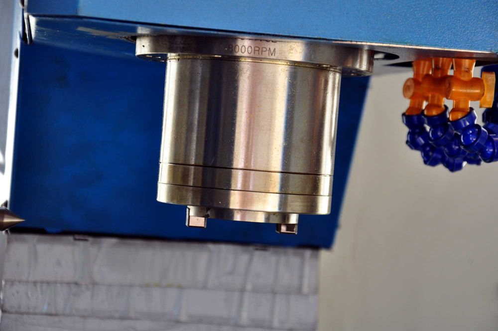 Frezarka CNC centrum obróbcze 1250x360 siemens