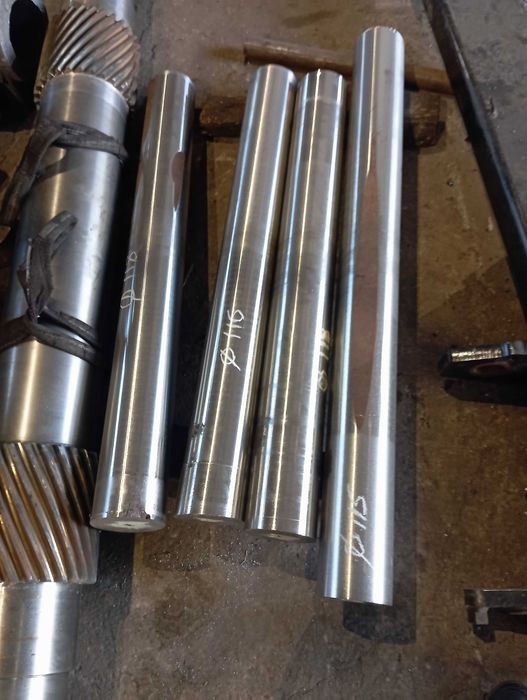 труба толстостенная ф 140-200 мм оси жд  круг ст 45 проволока