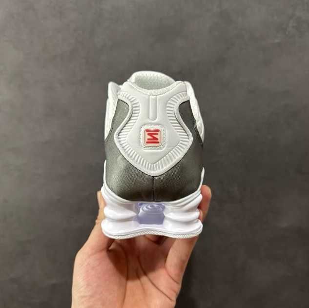Buty sportowe Nike_Shox_TL_White R.44