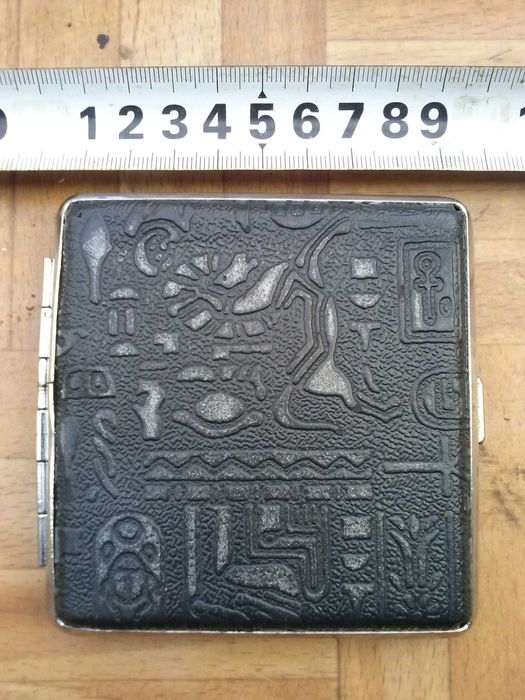 Papierośnica, 30 zł.