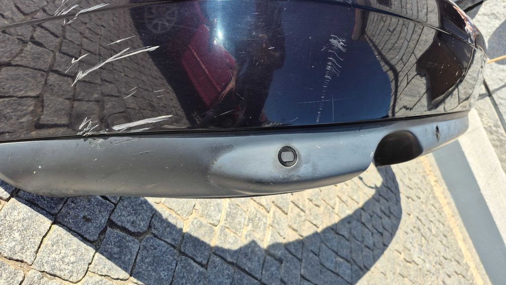 Para-Choques Traseiro Audi A4 B5 8D Sedan Facelift Com Lip e Sensores Originais