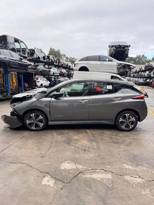 Para peças NISSAN Leaf EV (ZE1)