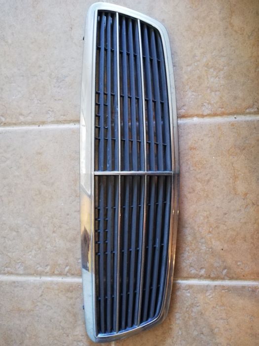 Grelha Mercedes-Benz classe C w203