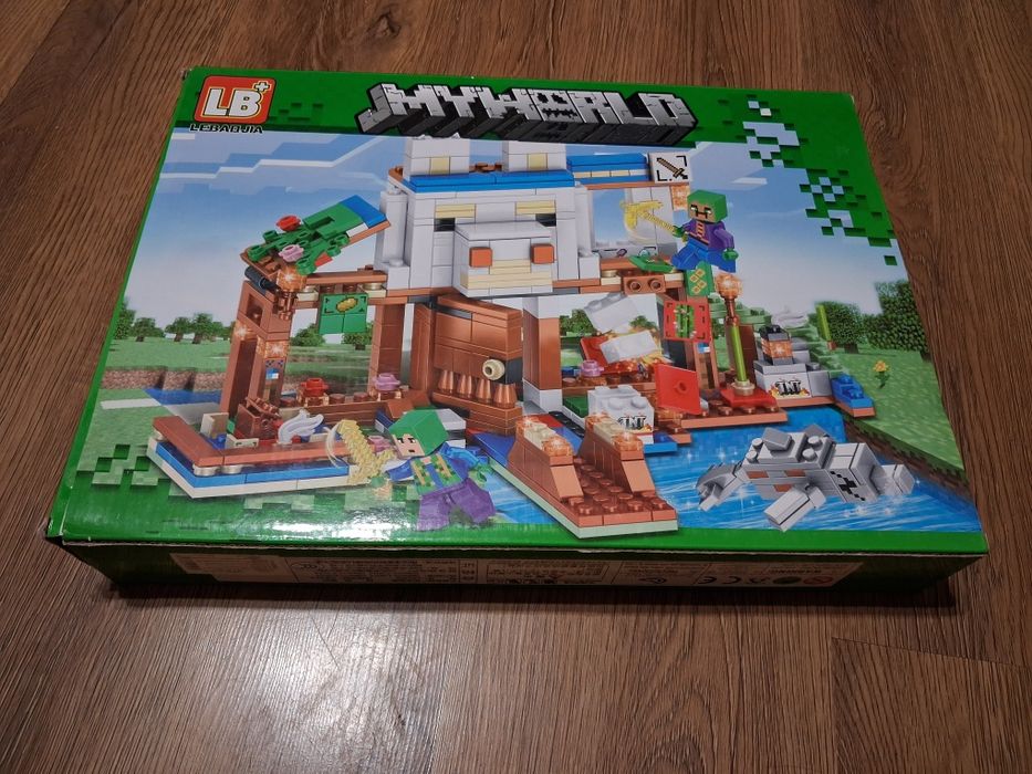 Klocki MYWARLD typu Lego LB+