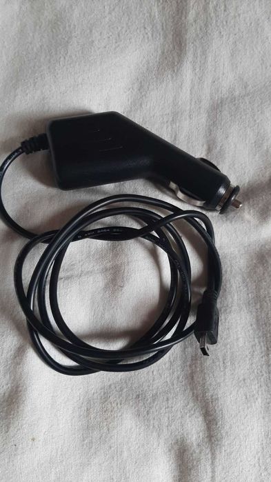 Автомобильная зарядка к видеорегистратору, навигатору от прикуривателя