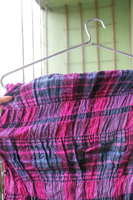 Szal w kratkę Bijou Brigitte, z kolorem fuksji