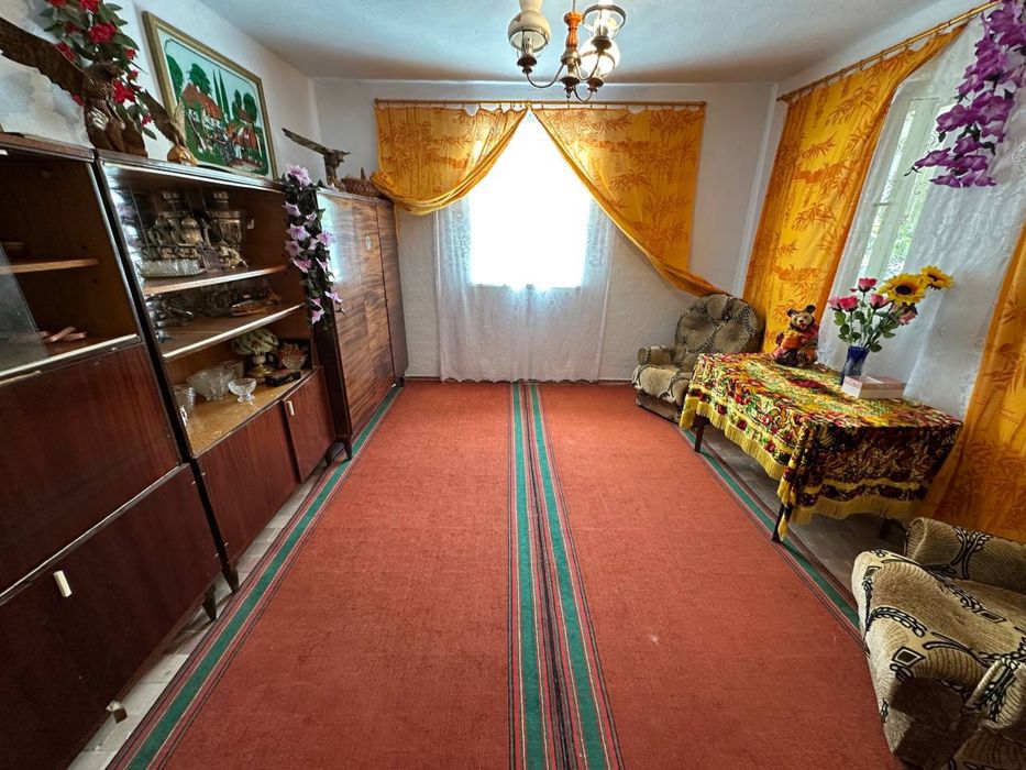 Продам будинок неподалік міста Кам’янець-Подільський