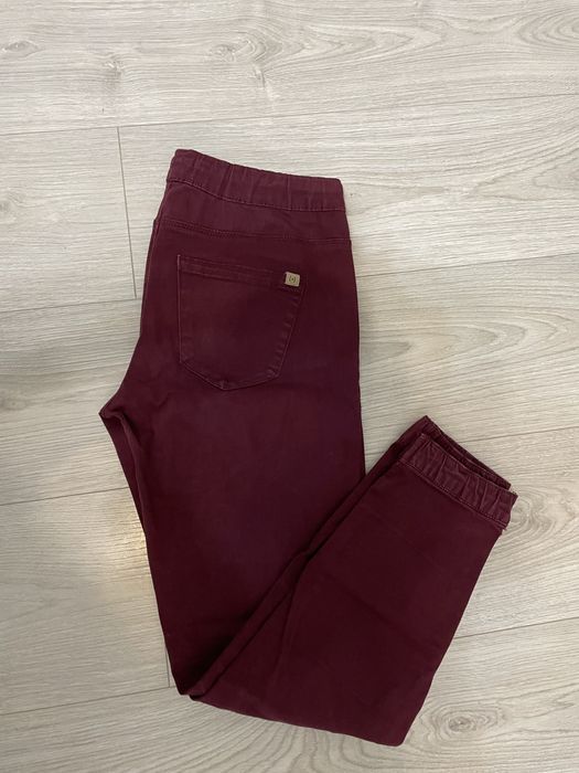 Bordowe / burgundowe spodnie Cropp rozmiar XS
