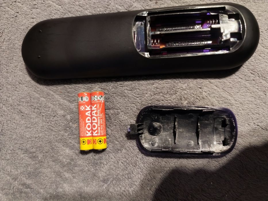Pilot do dekodera Sky Q + AAA 2baterie gratis