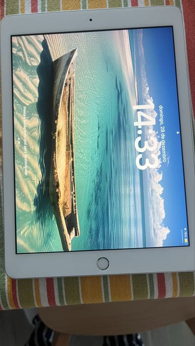 Ipad 6a Geração Como Novo