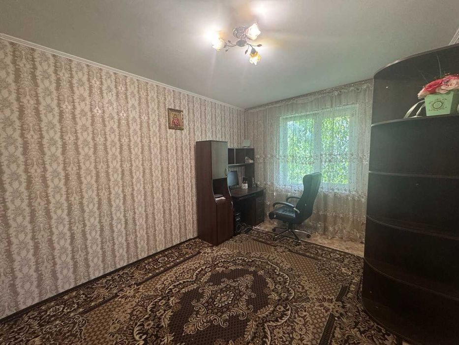 Продаж трикімнатної квартири Проспект Корабелів