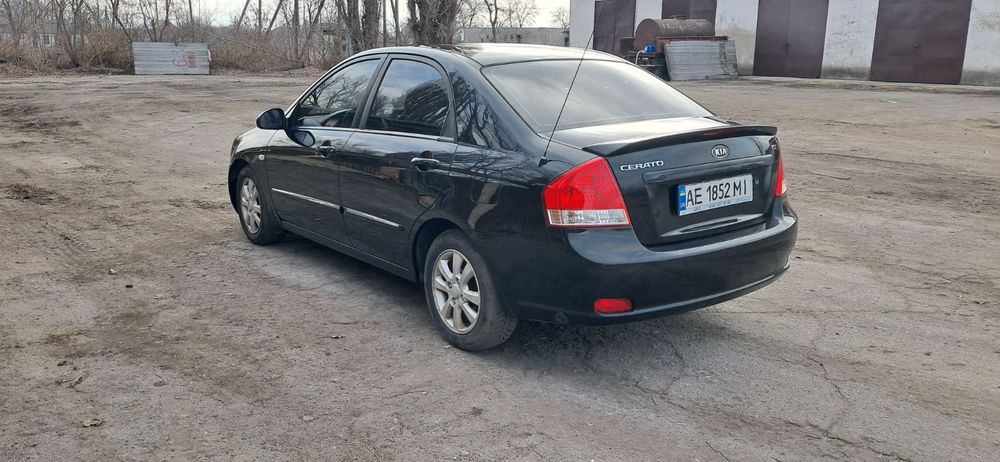 Кіа черато 2.0газ /бенз