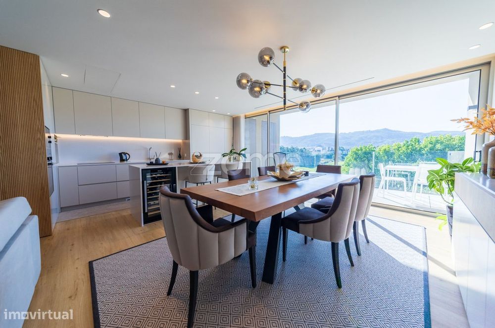 Apartamento T2+1 COM ESTÚDIO