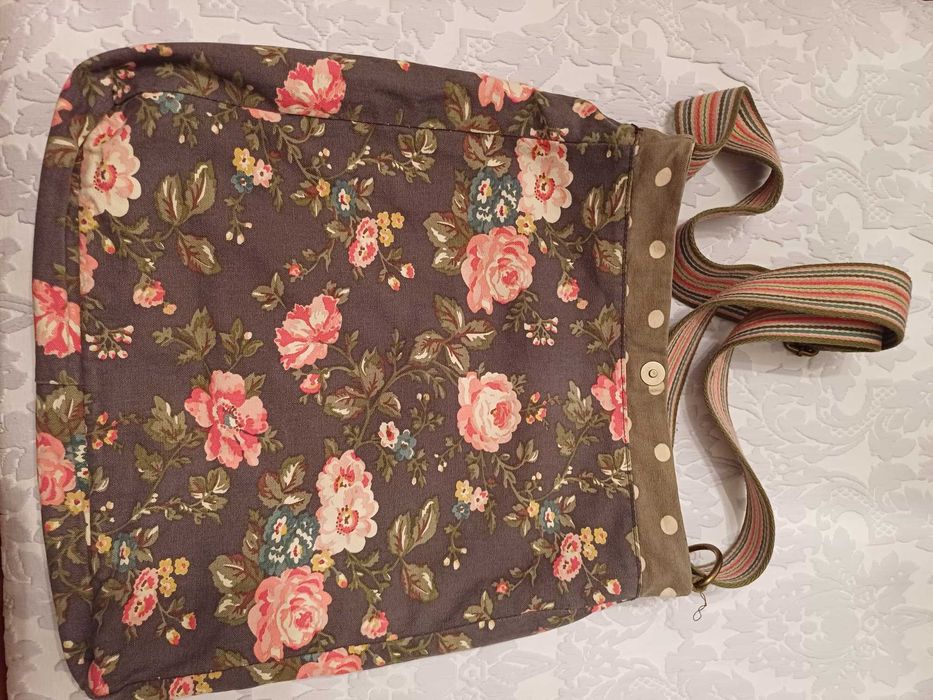 Mala Cath Kidston para usar ombro ou tiracolo