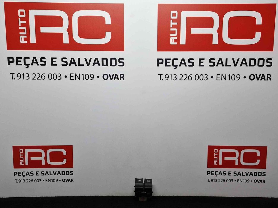 Comando / Botão / Interruptor Vidros Frente Esquerdo 254118044R - RENAULT CLIO IV