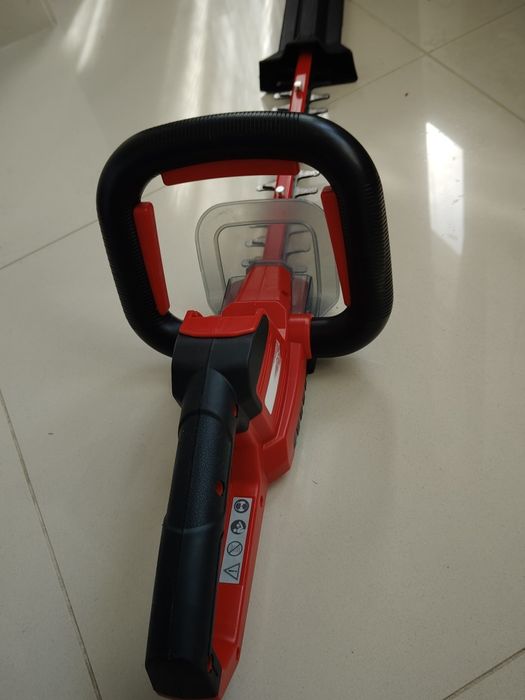 Nożyce do żywopłotu Einhell Arcurra 18/55 aku, akumulatorowa, bezprzew