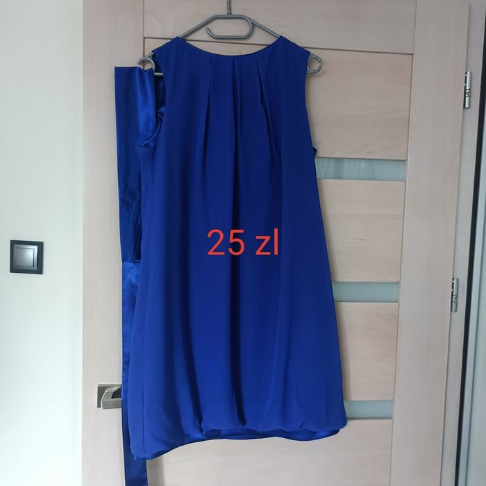 Sprzedam sukienki w rozmiarze 38