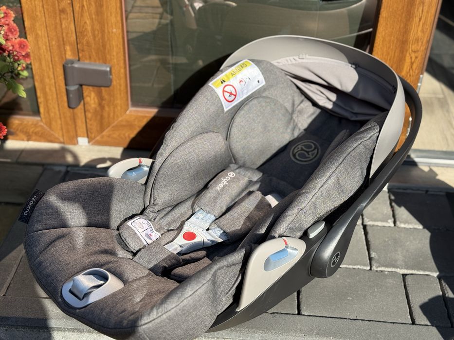 автолюлька Cybex cloud Z+ I-Size + Cybex base ISOFIX Z